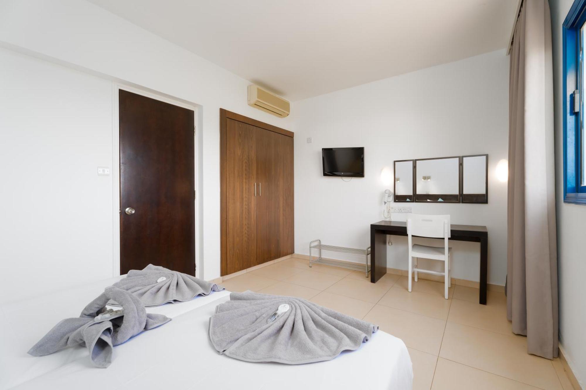 Kritamo Beach Hotel Apartments Ayia Napa Eksteriør billede