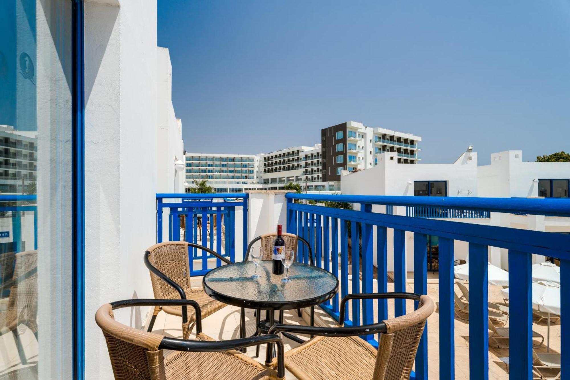 Kritamo Beach Hotel Apartments Ayia Napa Eksteriør billede